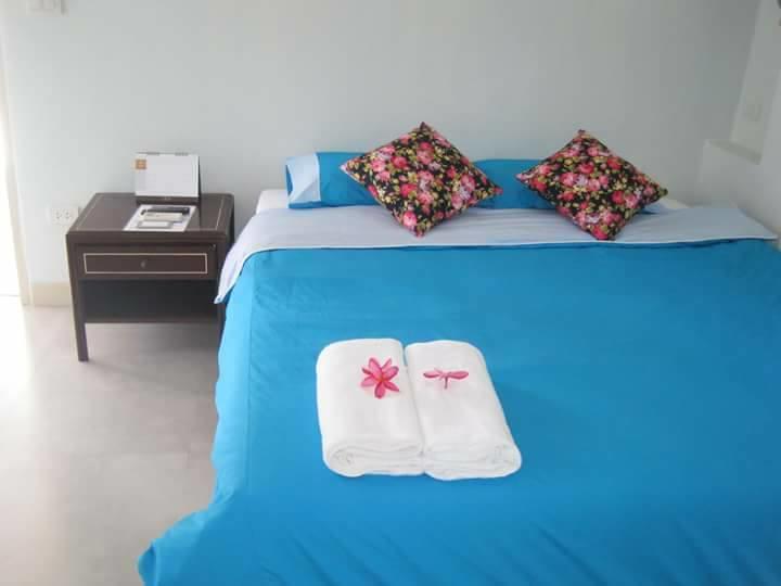 The House At Pranburi Hotel Exterior foto